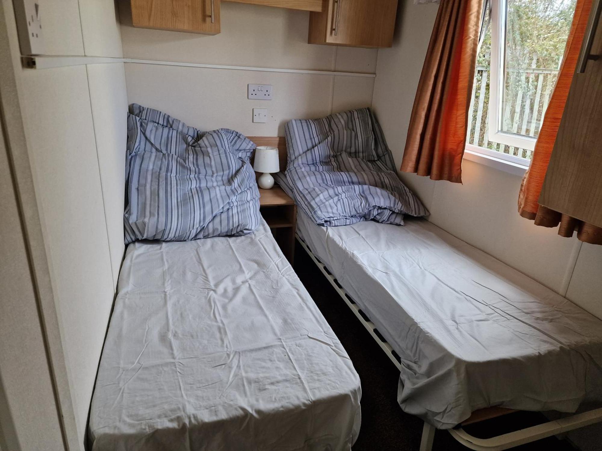 Plot 203 Paris Hotel Rhyl Bagian luar foto