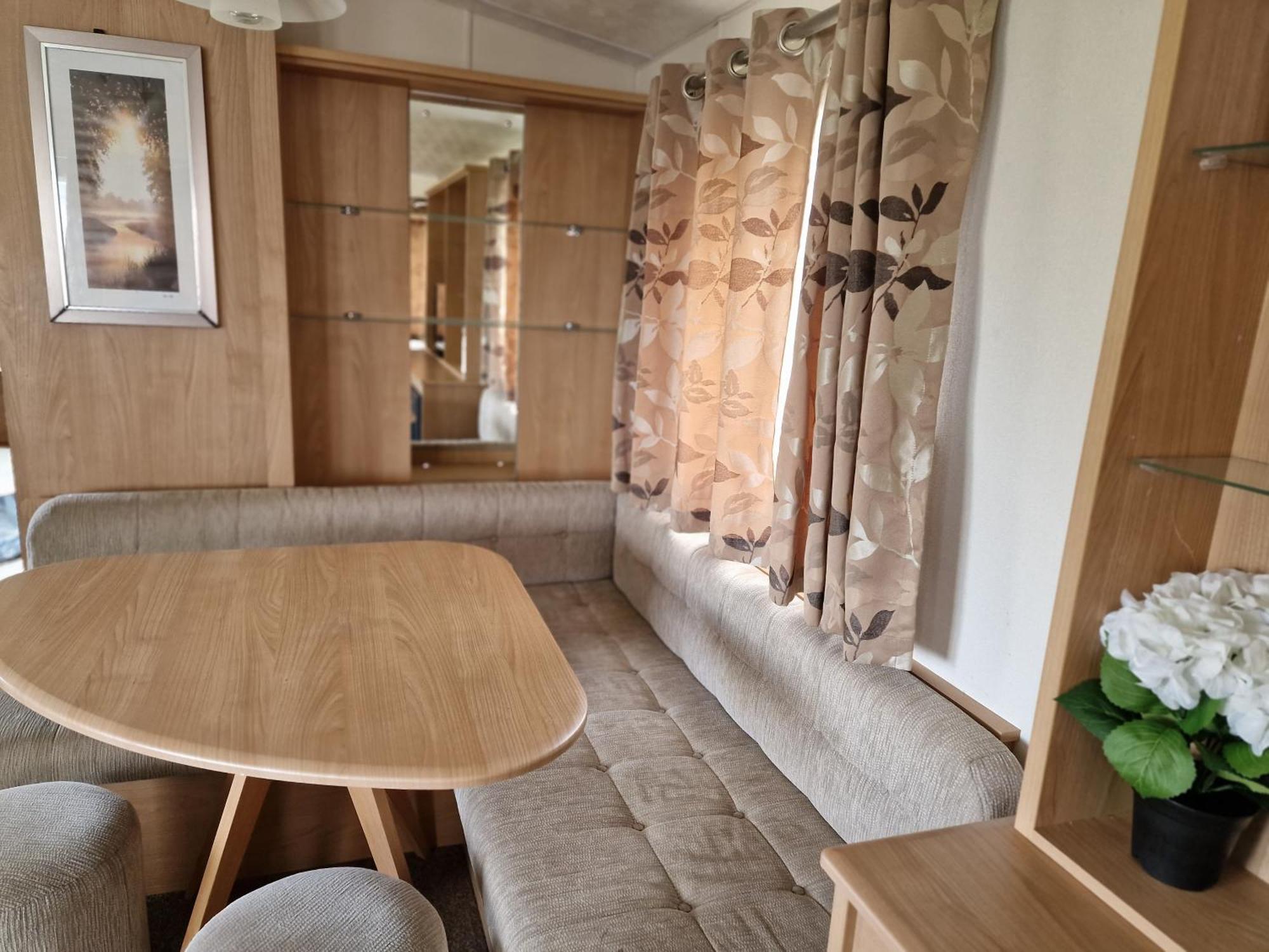 Plot 203 Paris Hotel Rhyl Bagian luar foto