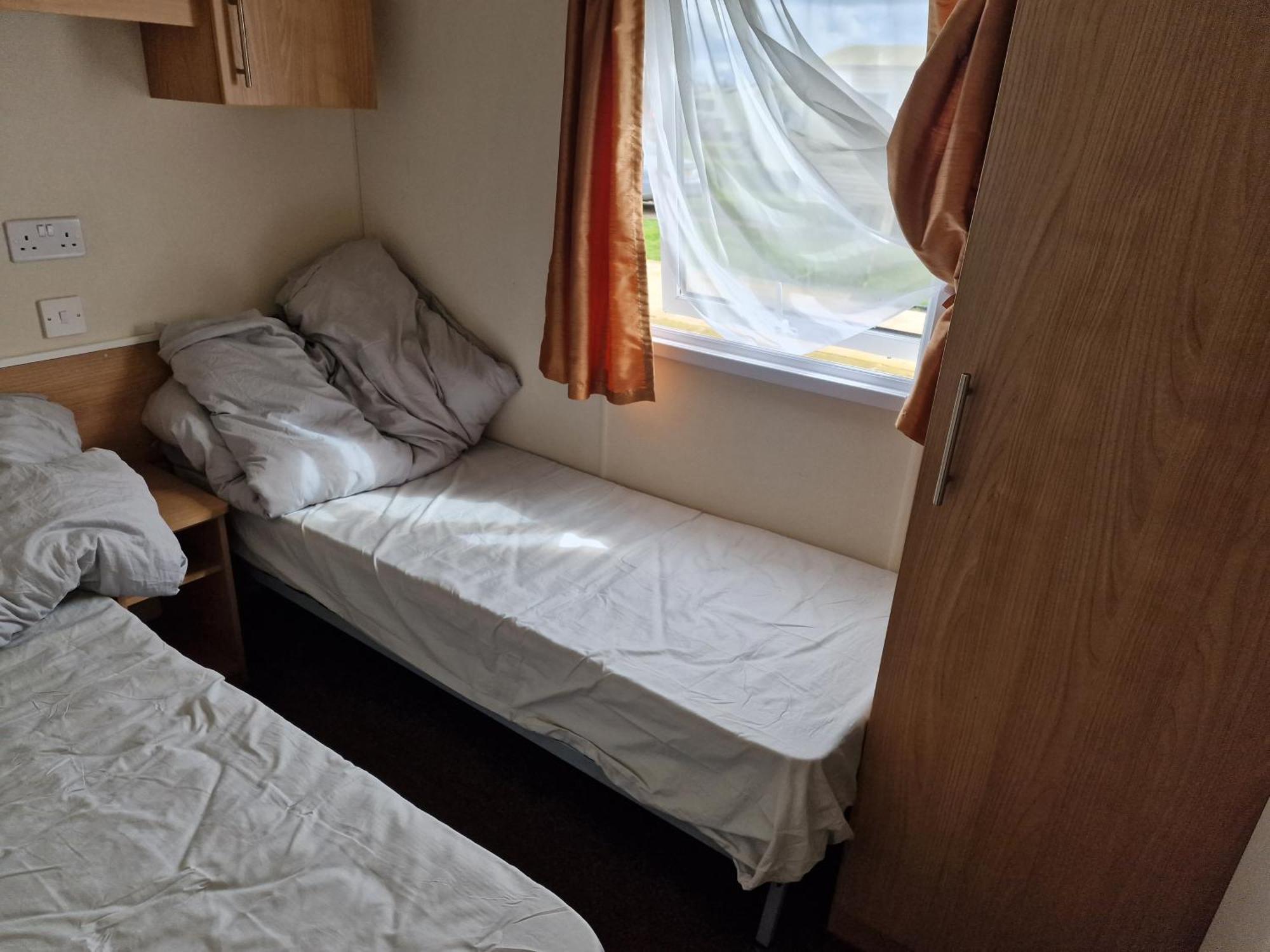 Plot 203 Paris Hotel Rhyl Bagian luar foto